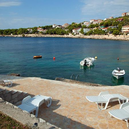 Apartments By The Sea Bilo, Primosten - 14601 Extérieur photo