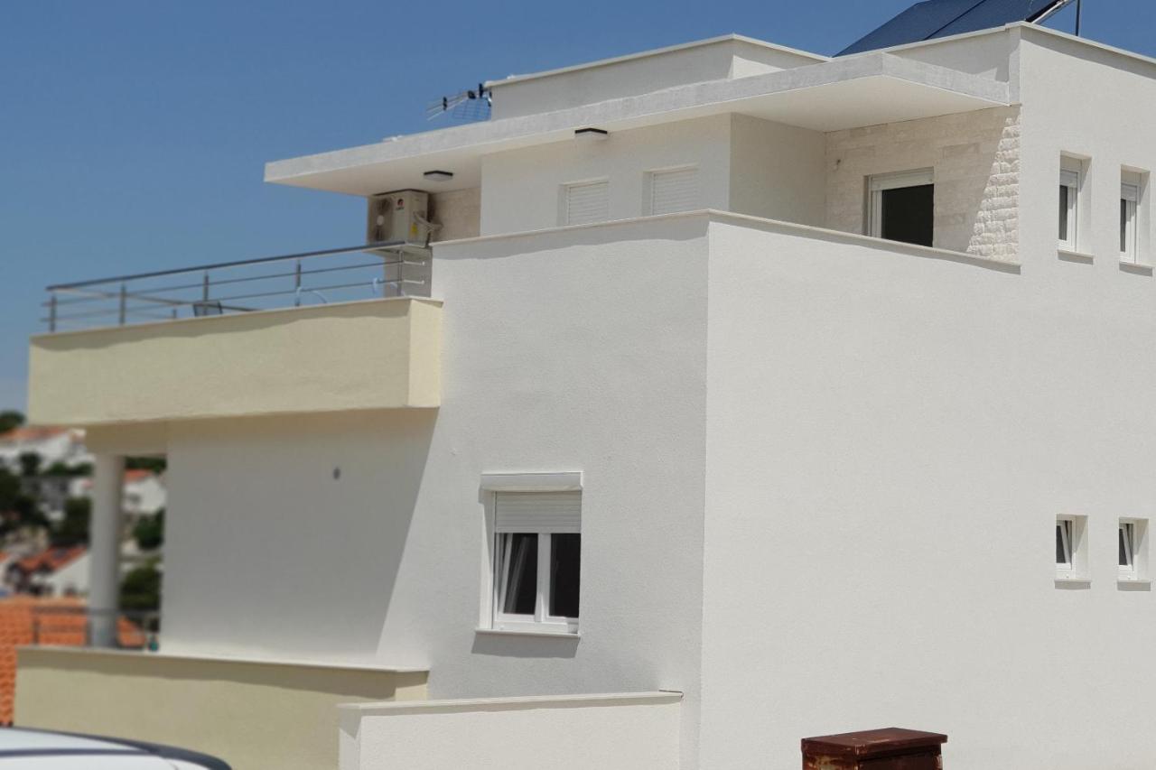 Apartments By The Sea Bilo, Primosten - 14601 Extérieur photo