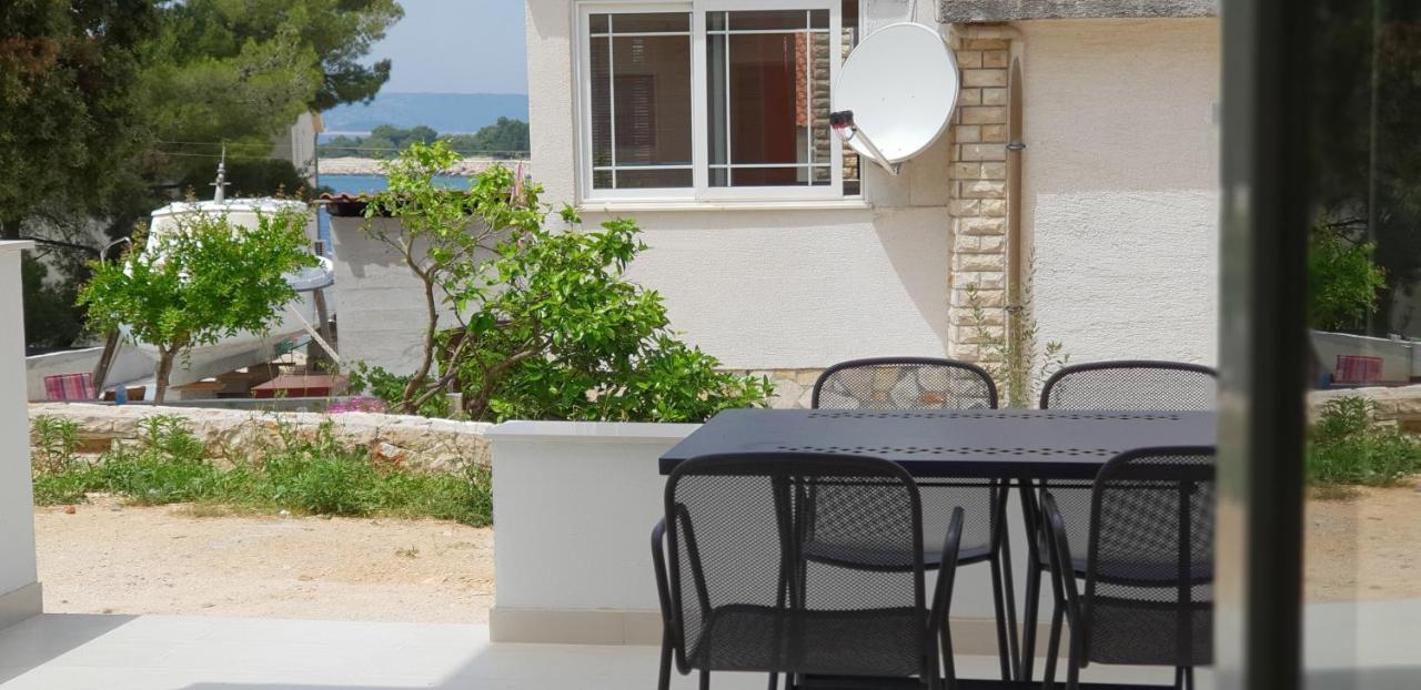 Apartments By The Sea Bilo, Primosten - 14601 Extérieur photo